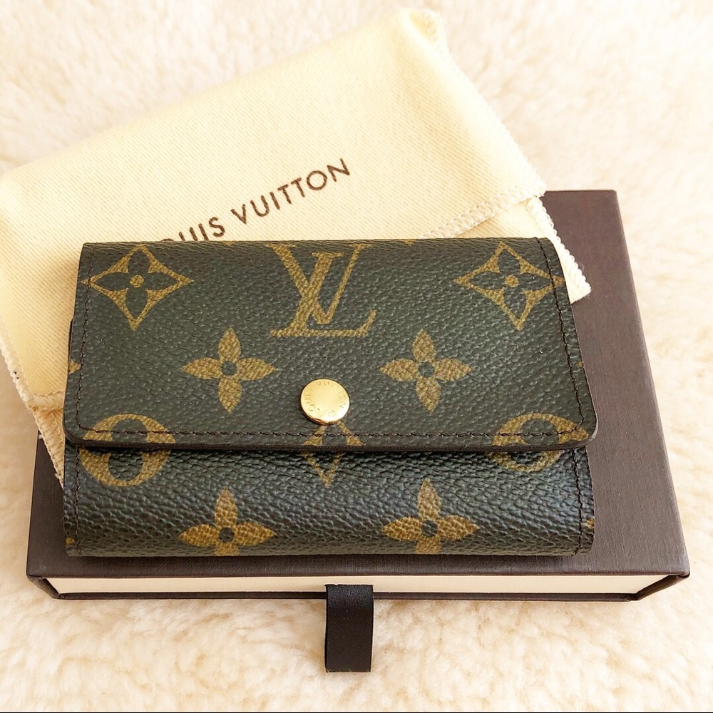 Louis Vuitton Six Key Holders